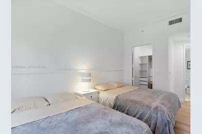 20000 E Country Club Dr #416, Aventura, FL 33180 - Photo 24