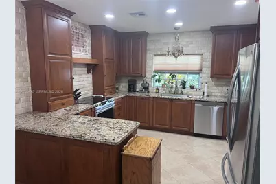 880 Azalea Ct, Plantation, FL 33317 - Photo 20