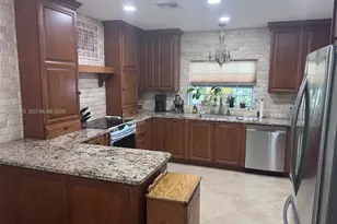 880 Azalea Ct, Plantation, FL 33317 - Photo 20