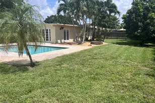 880 Azalea Ct, Plantation, FL 33317 - Photo 4