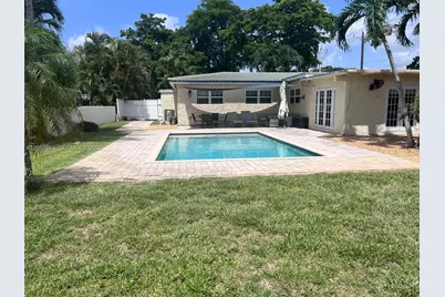 880 Azalea Ct, Plantation, FL 33317 - Photo 6