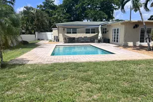 880 Azalea Ct, Plantation, FL 33317 - Photo 6