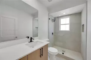 893 NE 81st St, Miami, FL 33138 - Photo 4