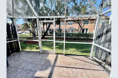 1387 Barcelona Way #3-26, Weston, FL 33327 - Photo 10