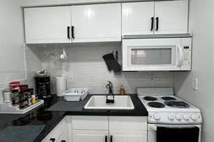 1808 NE 11th Ave, Fort Lauderdale, FL 33305 - Photo 8