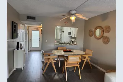 9450 Poinciana Pl #405, Davie, FL 33324 - Photo 4