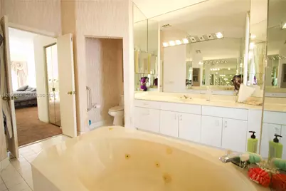 5111 NW 104th Ave, Coral Springs, FL 33076 - Photo 16