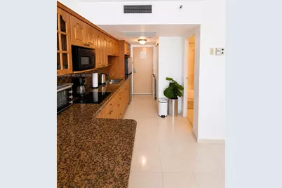 19201 Collins Ave #1025, Sunny Isles Beach, FL 33160 - Photo 2