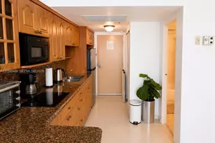 19201 Collins Ave, Sunny Isles Beach, FL 33160 - Photo 2