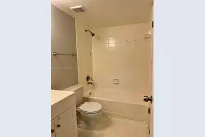 9945 Nob Hill Ct #9945, Sunrise, FL 33351 - Photo 10