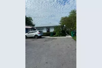 678 NW 14th St, Florida City, FL 33034 - Photo 4