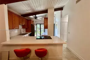 151 Essex Rd, Hollywood, FL 33024 - Photo 10