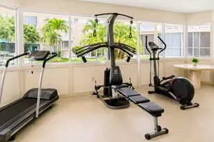 301 NE 14th Ave, Hallandale Beach, FL 33009 - Photo 24