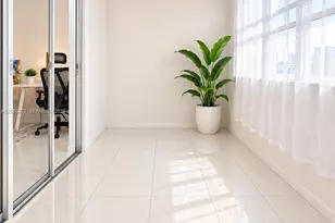 301 NE 14th Ave, Hallandale Beach, FL 33009 - Photo 6