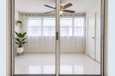 301 NE 14th Ave #507, Hallandale Beach, FL 33009 - Photo 4