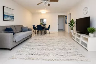 301 NE 14th Ave, Hallandale Beach, FL 33009 - Photo 8