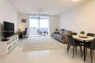 301 NE 14th Ave, Hallandale Beach, FL 33009 - Photo 2