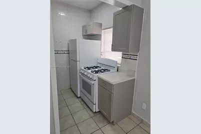 215 30th St #1, Miami Beach, FL 33140 - Photo 6