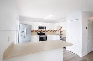 8949 SW 214th St, Cutler Bay, FL 33189 - Photo 10