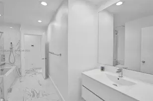 3180 N 36th St, Hollywood, FL 33021 - Photo 16