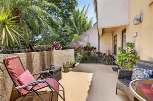 9050 Jacaranda Ln, Plantation, FL 33324 - Photo 40