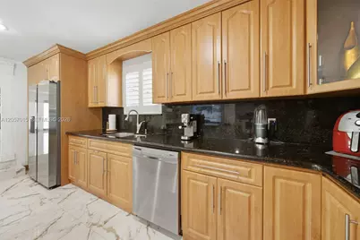 4261 SW 12th St, Miami, FL 33134 - Photo 8