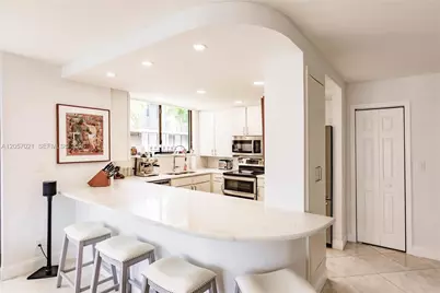 1586 S Ocean Ln #125, Fort Lauderdale, FL 33316 - Photo 8
