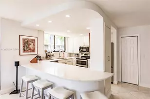 1586 S Ocean Ln, Fort Lauderdale, FL 33316 - Photo 8