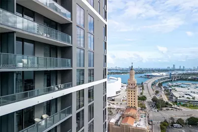 159 NE 6th St #2012, Miami, FL 33132 - Photo 34