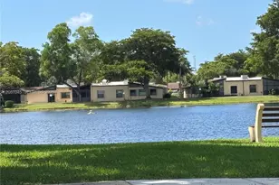 100 Ashbury Rd, Hollywood, FL 33024 - Photo 24