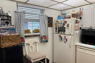 100 Ashbury Rd, Hollywood, FL 33024 - Photo 10