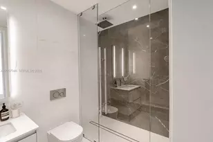 300 Biscayne Blvd Way, Miami, FL 33131 - Photo 30