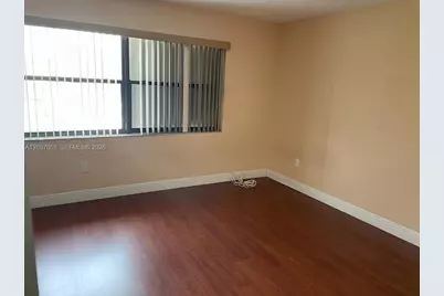 10851 SW 6th St #5, Sweetwater, FL 33174 - Photo 20