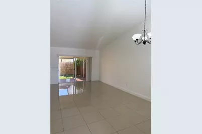 1115 SE 13 Ave, Homestead, FL 33035 - Photo 6
