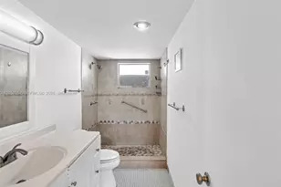 3600 NE 170th St, North Miami Beach, FL 33160 - Photo 20