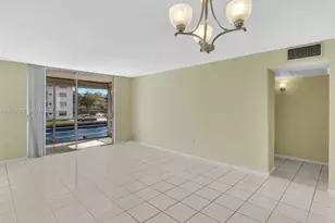 3600 NE 170th St, North Miami Beach, FL 33160 - Photo 12