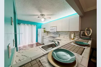 773 Crystal Lake Dr #773, Deerfield Beach, FL 33064 - Photo 4