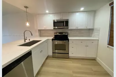 401 SE 3rd St #405, Dania Beach, FL 33004 - Photo 4