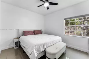 18336 NW 68th Ave, Hialeah, FL 33015 - Photo 12
