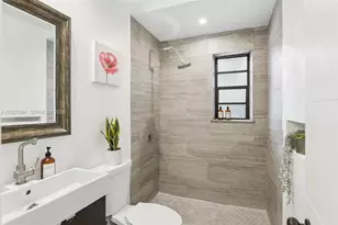 585 NE 121st St, North Miami, FL 33161 - Photo 26