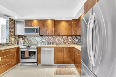20515 E Country Club Dr #2048, Aventura, FL 33180 - Photo 6
