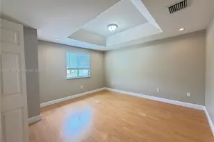 7663 N Southwood Cir, Davie, FL 33328 - Photo 4