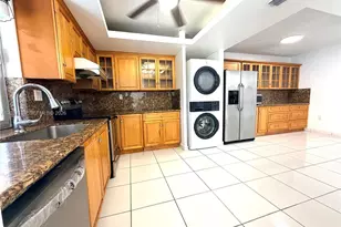 9135 Fontainebleau Blvd, Miami, FL 33172 - Photo 6