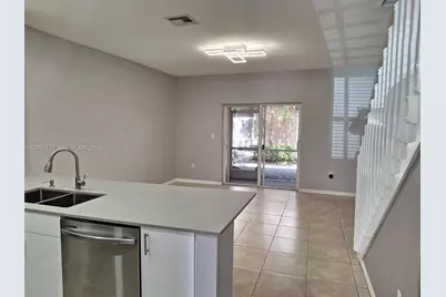 5761 NW 115th Ct #102, Doral, FL 33178 - Photo 6