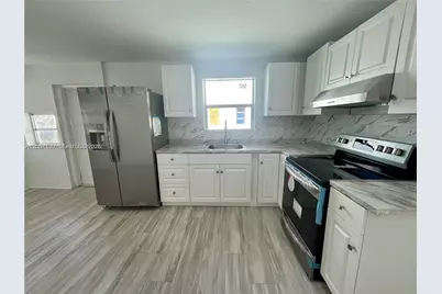 1520 SW 10th St, Miami, FL 33135 - Photo 10