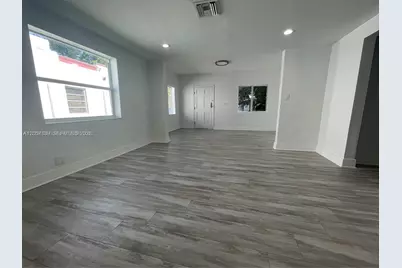 1520 SW 10th St, Miami, FL 33135 - Photo 8