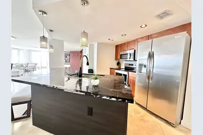1717 N Bayshore Dr #A-1534, Miami, FL 33132 - Photo 2