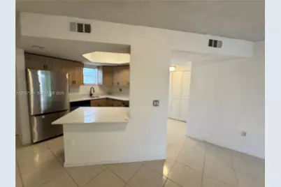 8205 Lake Dr #401, Doral, FL 33166 - Photo 8