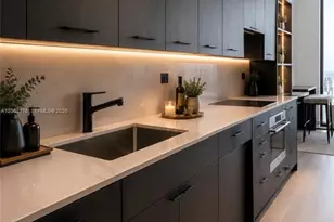 20 NE 11th St, Miami, FL 33132 - Photo 6