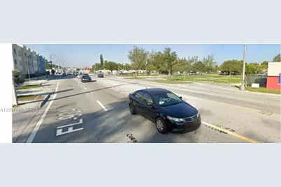 1113 NW 79th St, Miami, FL 33150 - Photo 4